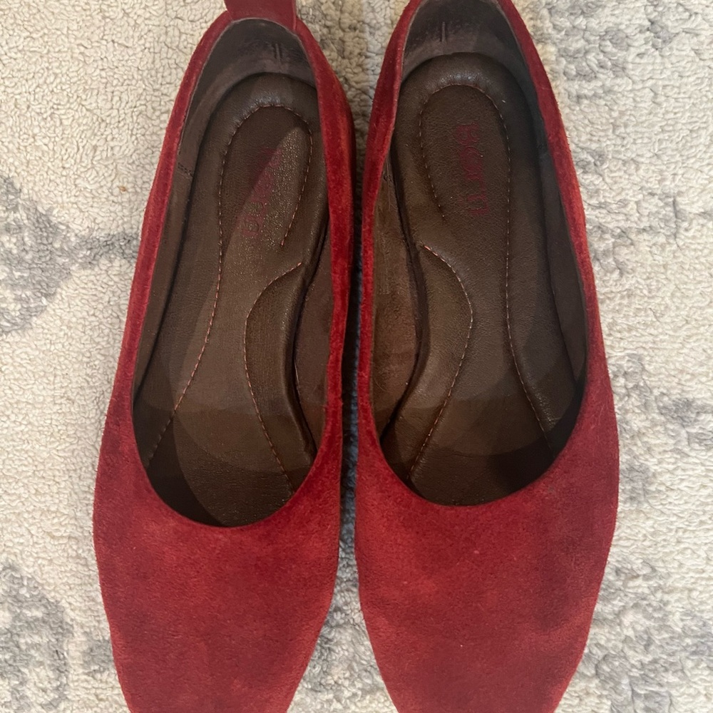 Born Boca Wine Red Flats